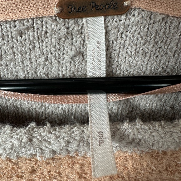 Free People Womens Candyland Pullover Cream and Grey Size Small - Picture 4 of 8